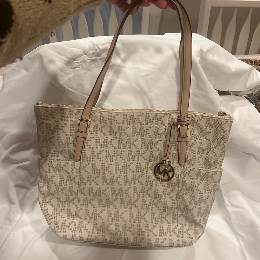 Michael Kors bag in good condition!